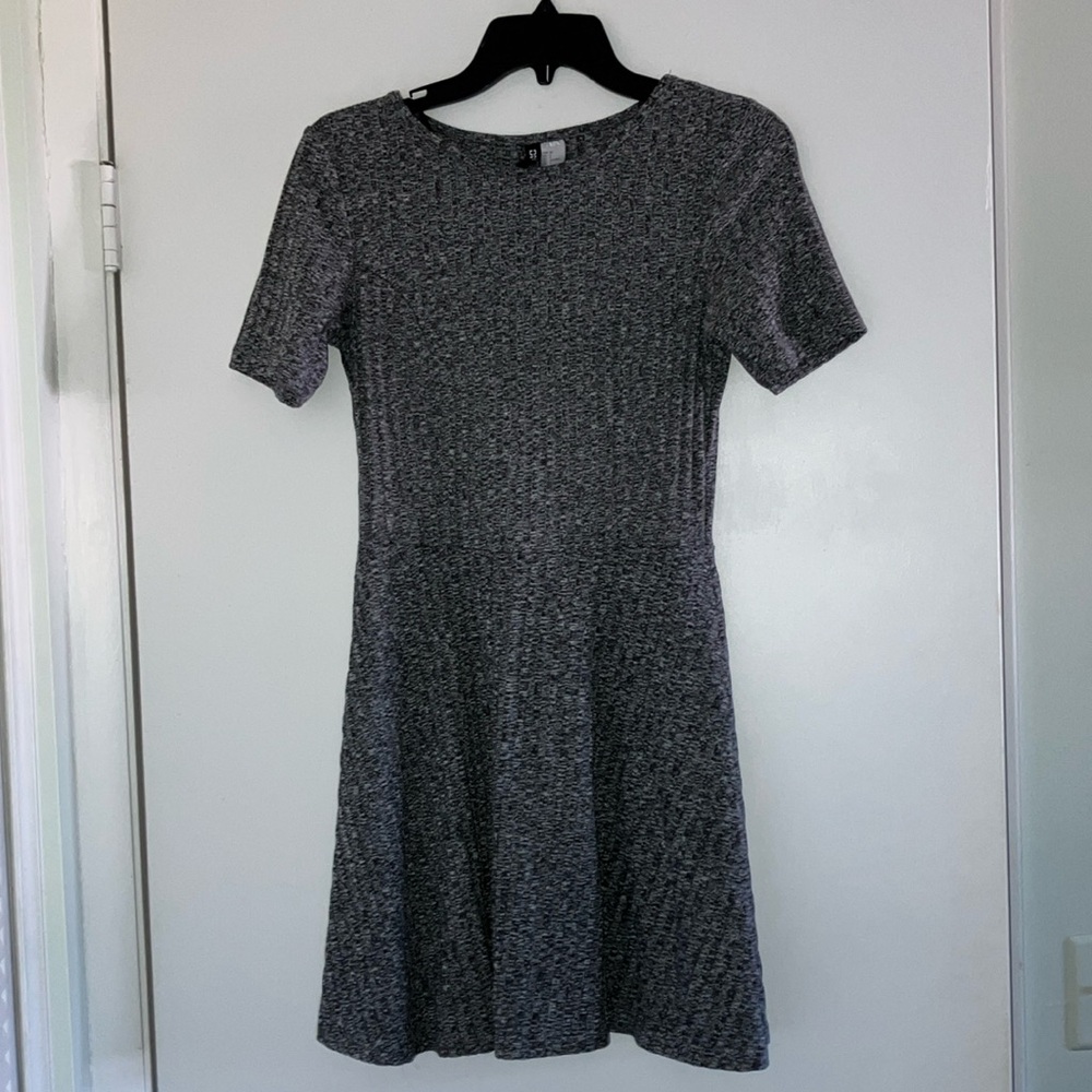 Divided gray dress